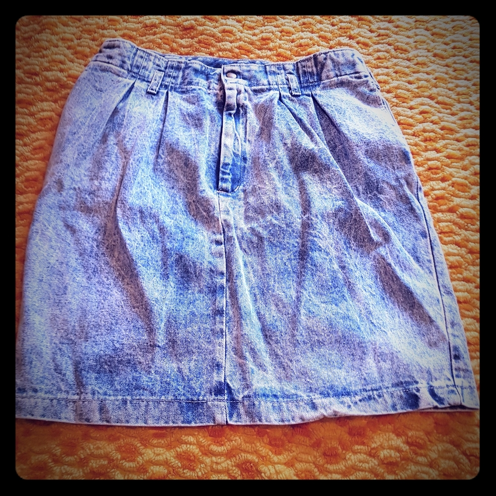 4/$25 Jean skirt acid wash